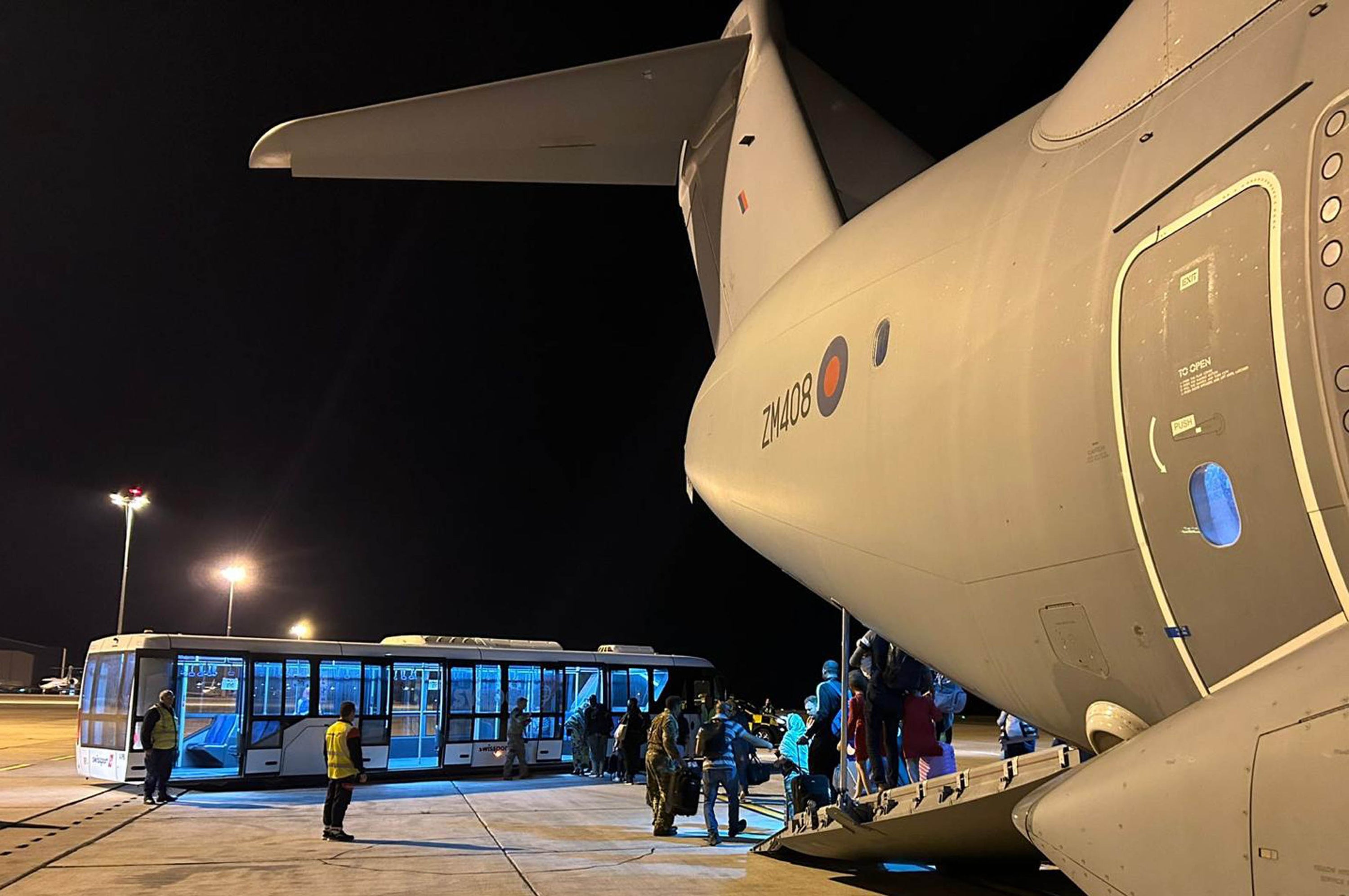 Following an agreed 72-hour ceasefire, the British government has begun evacuation flights from Sudan for those with British passports