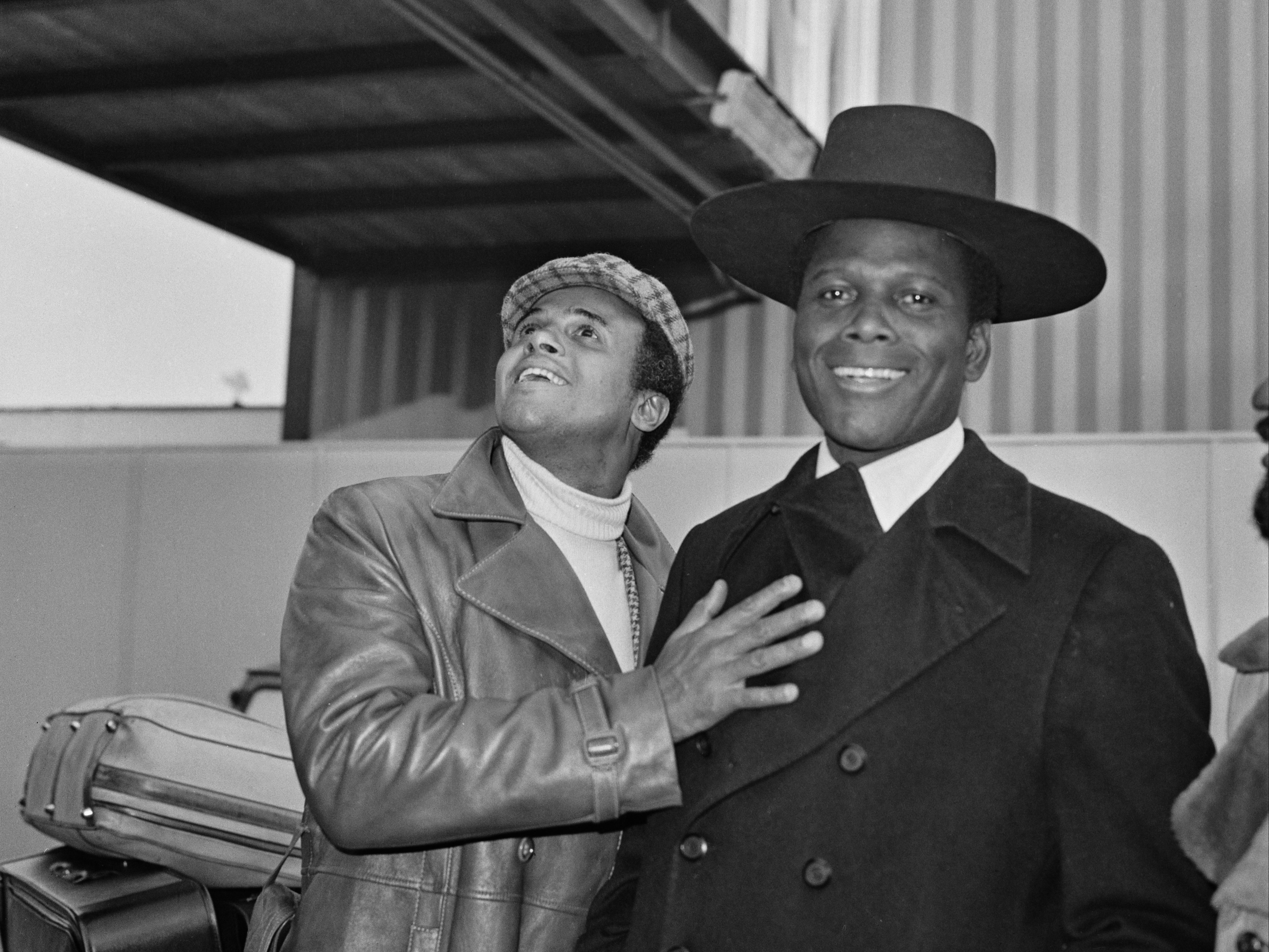 Belafonte and Sidney Poitier at Heathrow Airport in 1972