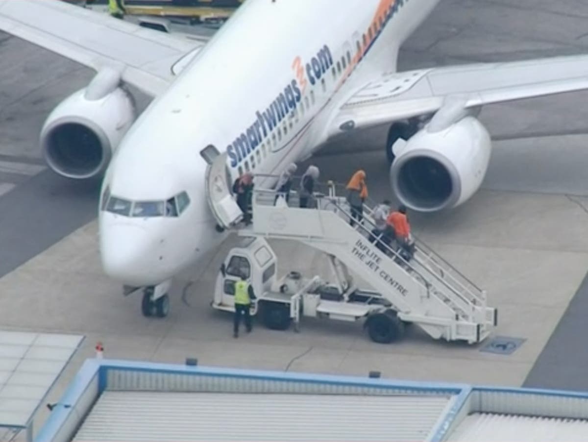 NHS doctors stuck in Sudan after evacuation, union warns 
