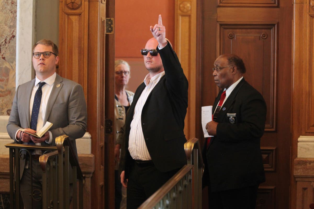 Kansas abortion providers face new rule after veto overriden