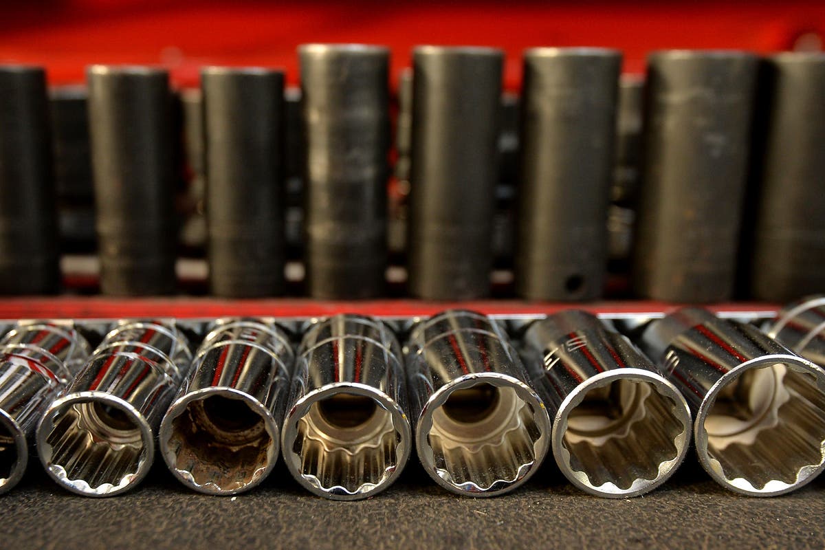 Insurer sees ‘worrying’ increase in lack of car maintenance as living costs rise