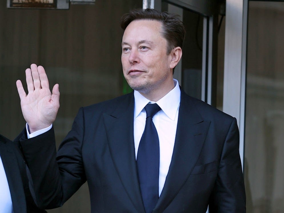 Tesla CEO Elon Musk leaves the Phillip Burton Federal Building on 24 January, 2023 in San Francisco, California. - An event in Flushing, New York invited a Musk impersonator and the organiser has been accused of lying