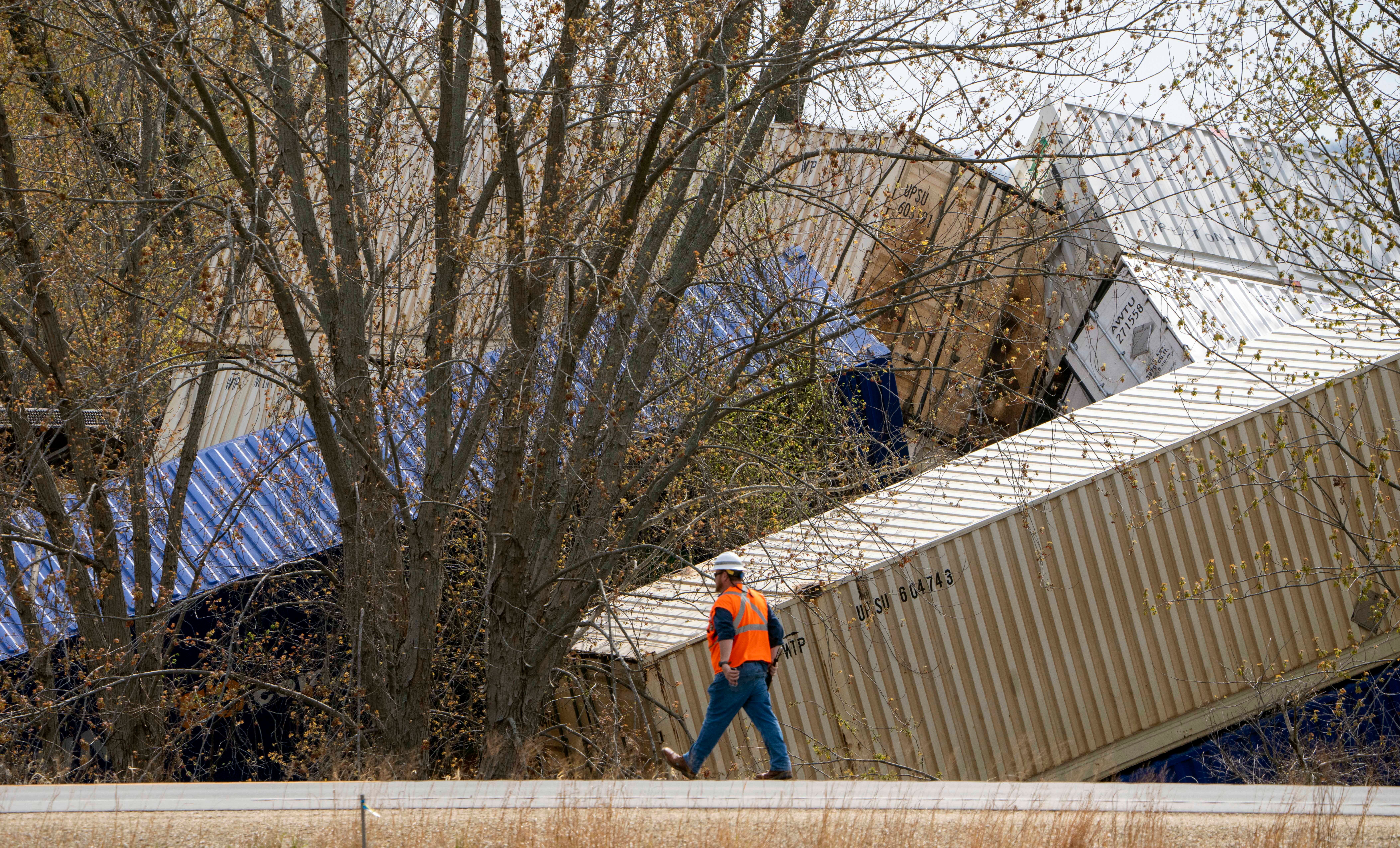Derailed Train Wisconsin