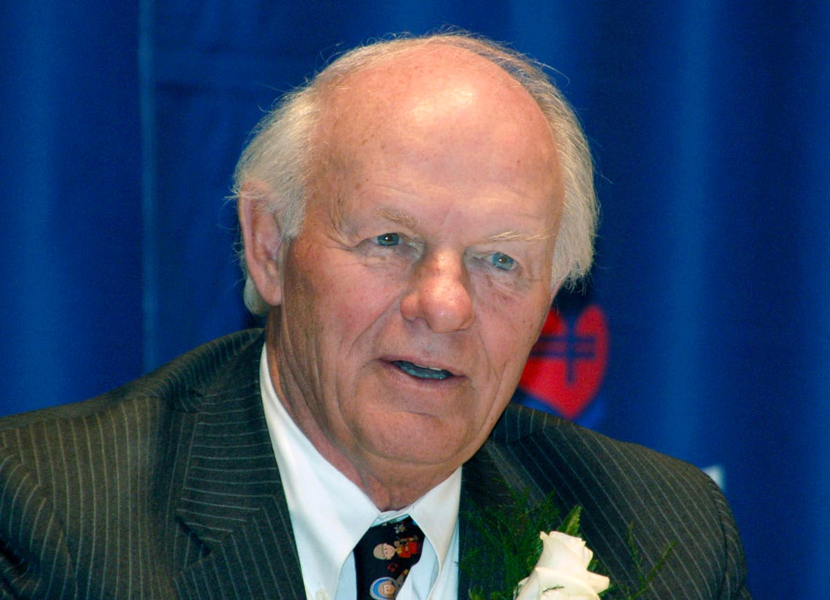 Court unseals search warrant affidavits in Sanford probe