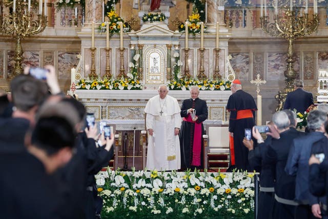 <p>Pope Francis arrives at St Stephen’s Basilica in Budapest</p>