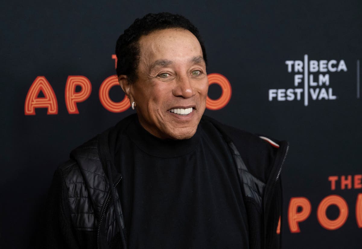 Smokey Robinson turns on the seduction with new album 'Gasm'