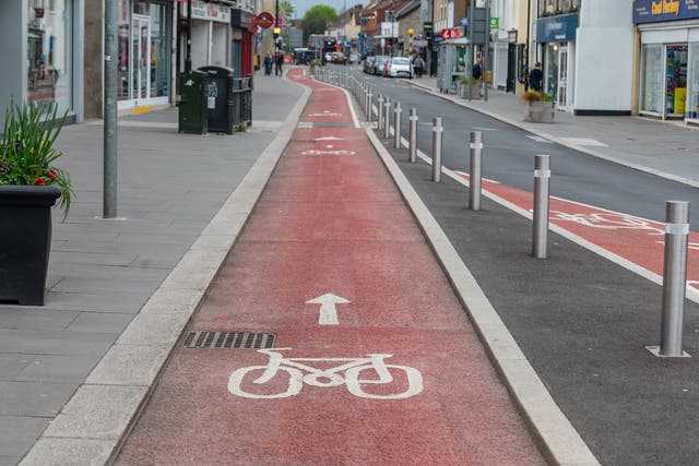 <p>An 'optical illusion' has injured nearly 60 on a “poorly-designed” cycle lane</p>