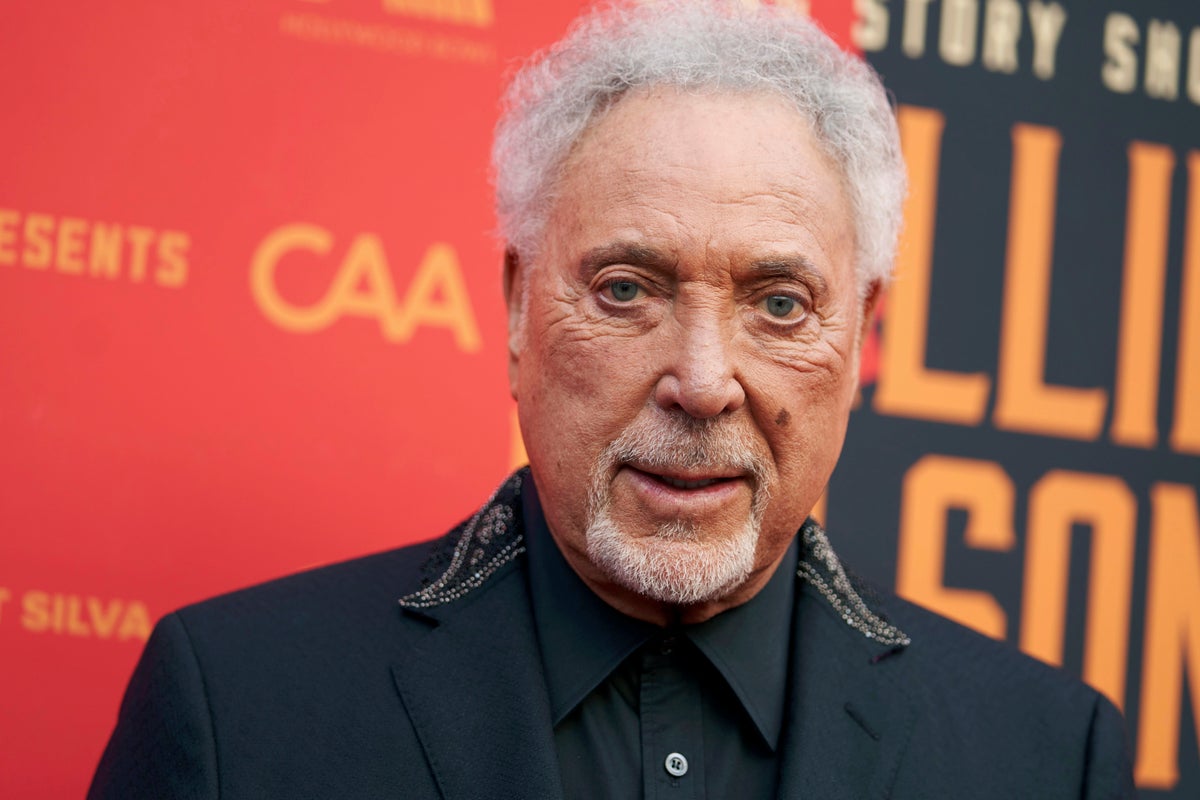 Why Tom Jones postponed his show at the last minute