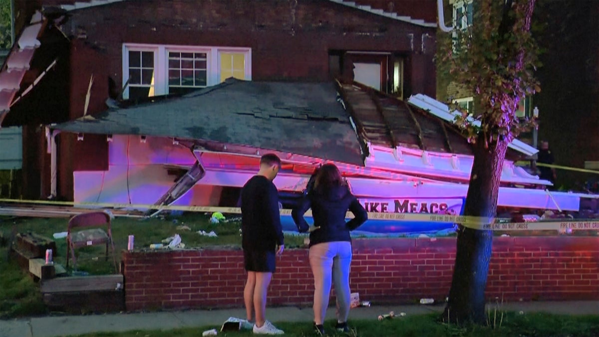 Fourteen hospitalised after roof collapses under weight of Ohio State University students