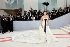 Florence Pugh rocks ‘flawless’ buzzcut and Valentino headpiece at the Met Gala