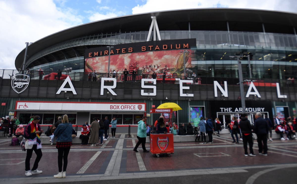 Arsenal vs Chelsea LIVE: Latest updates and team news from Premier League clash