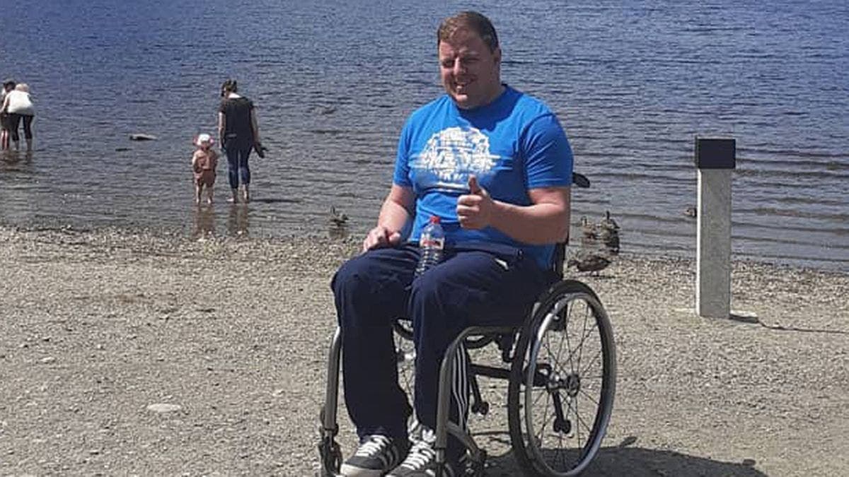 Wheelchair user ‘humiliated’ after being ‘left to crawl off Ryanair flight’
