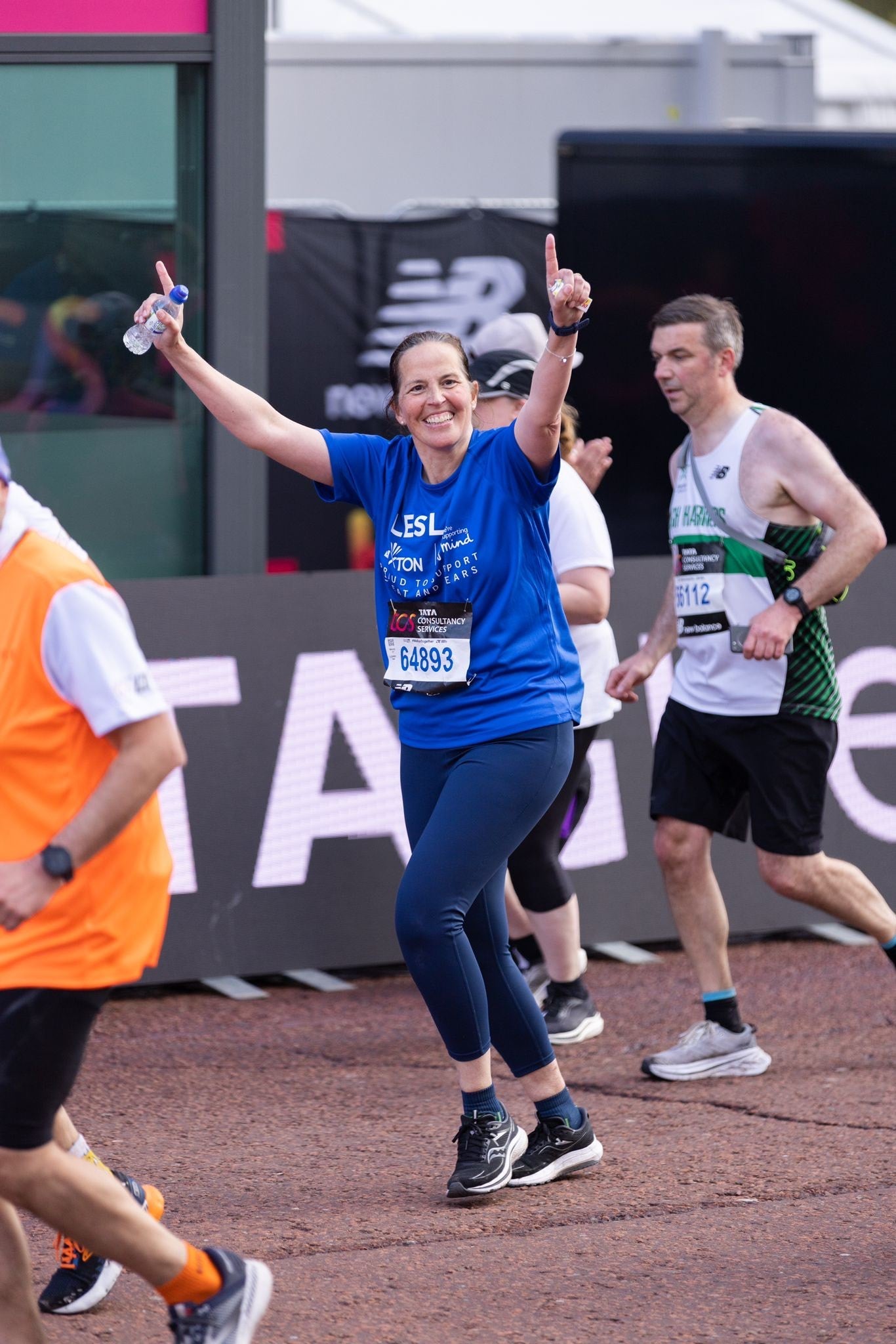 The energy and belief of the crowd helped spur Lesley on during the marathon