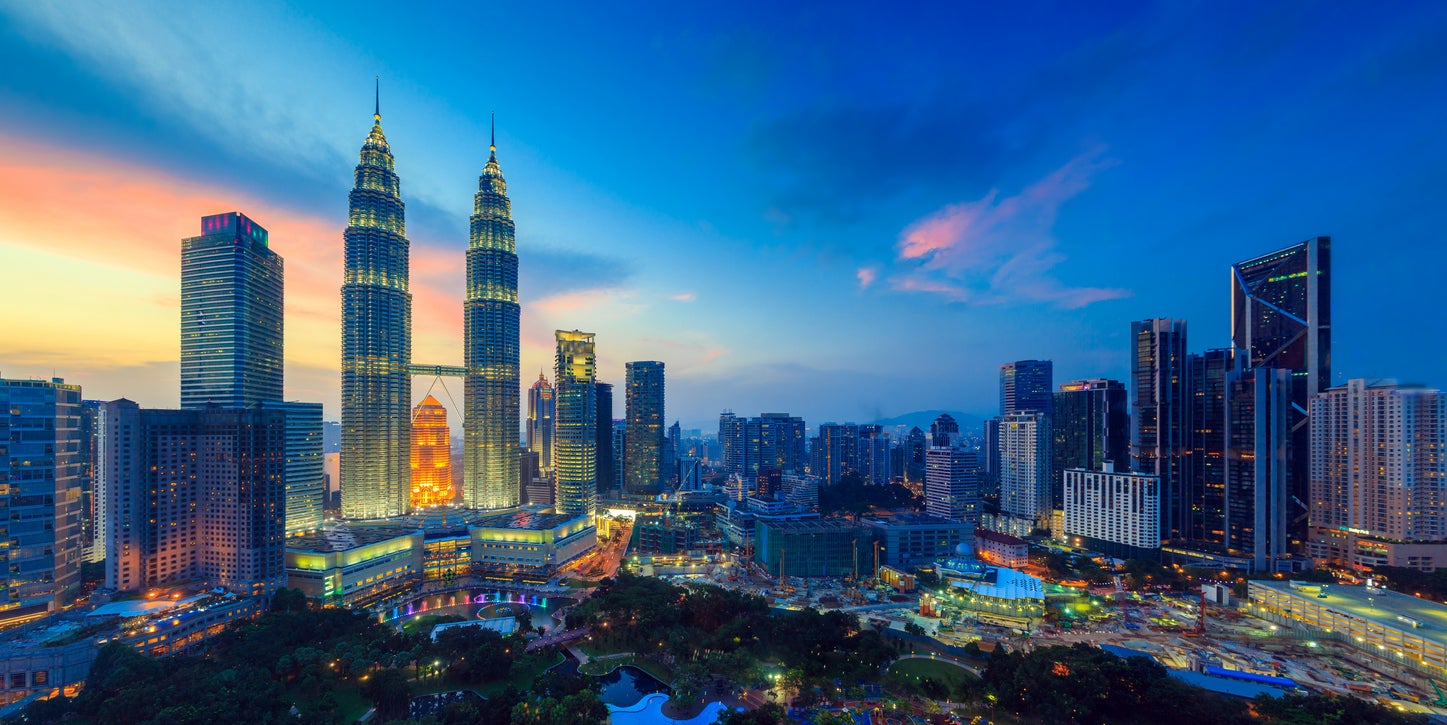 This cosmopolitan city has a skyline glittering with impressive high-rise buildings