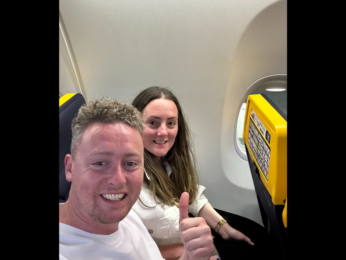 Ryanair trolls newlyweds over window seat tweet