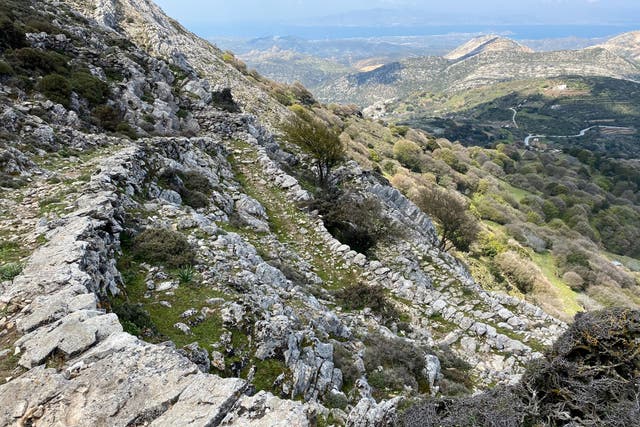 <p>See a different side to Naxos by walking its rural trails</p>