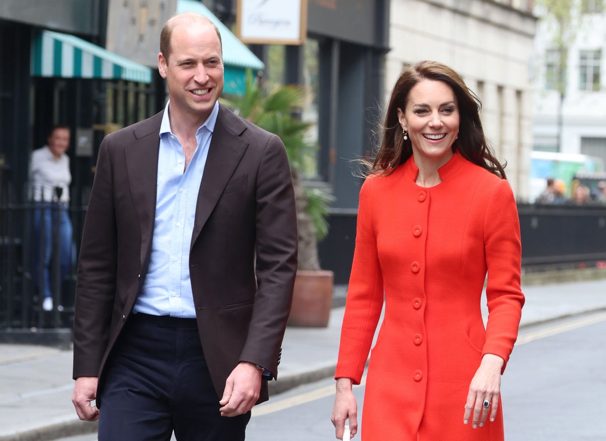 Coronation news – live: William and Kate spotted in Soho pub as police prepare for King Charles’ ceremony
