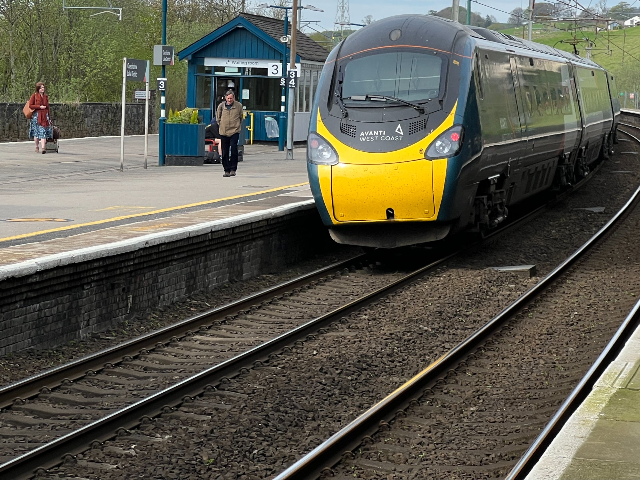 Mind the gap: a northbound Avanti West Coast train departs from Oxenholme station in Cumbria, after failing to connect seamlessly with a train to Windermere
