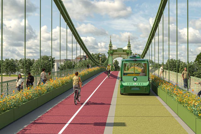 London’s Hammersmith Bridge should remain closed to motor traffic, with driverless electric pods introduced for people with mobility difficulties, according to a climate charity (Possible/PA)