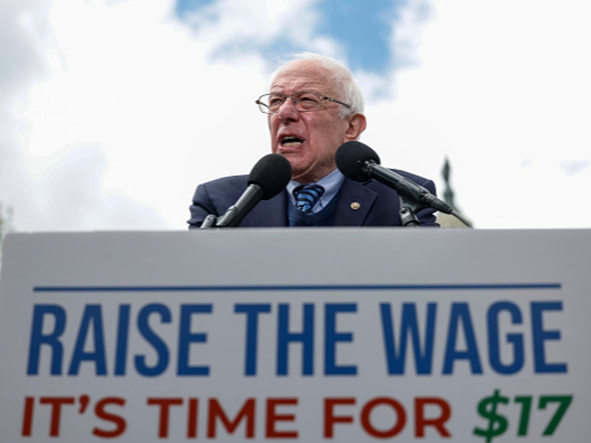 Bernie Sanders pushes for $17 hourly minimum wage: ‘Workers need a living wage’