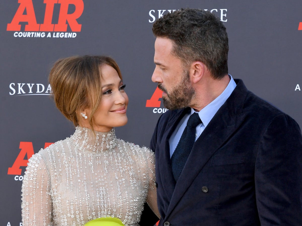 Jennifer Lopez praises Ben Affleck for being the ‘best dad’ to her children