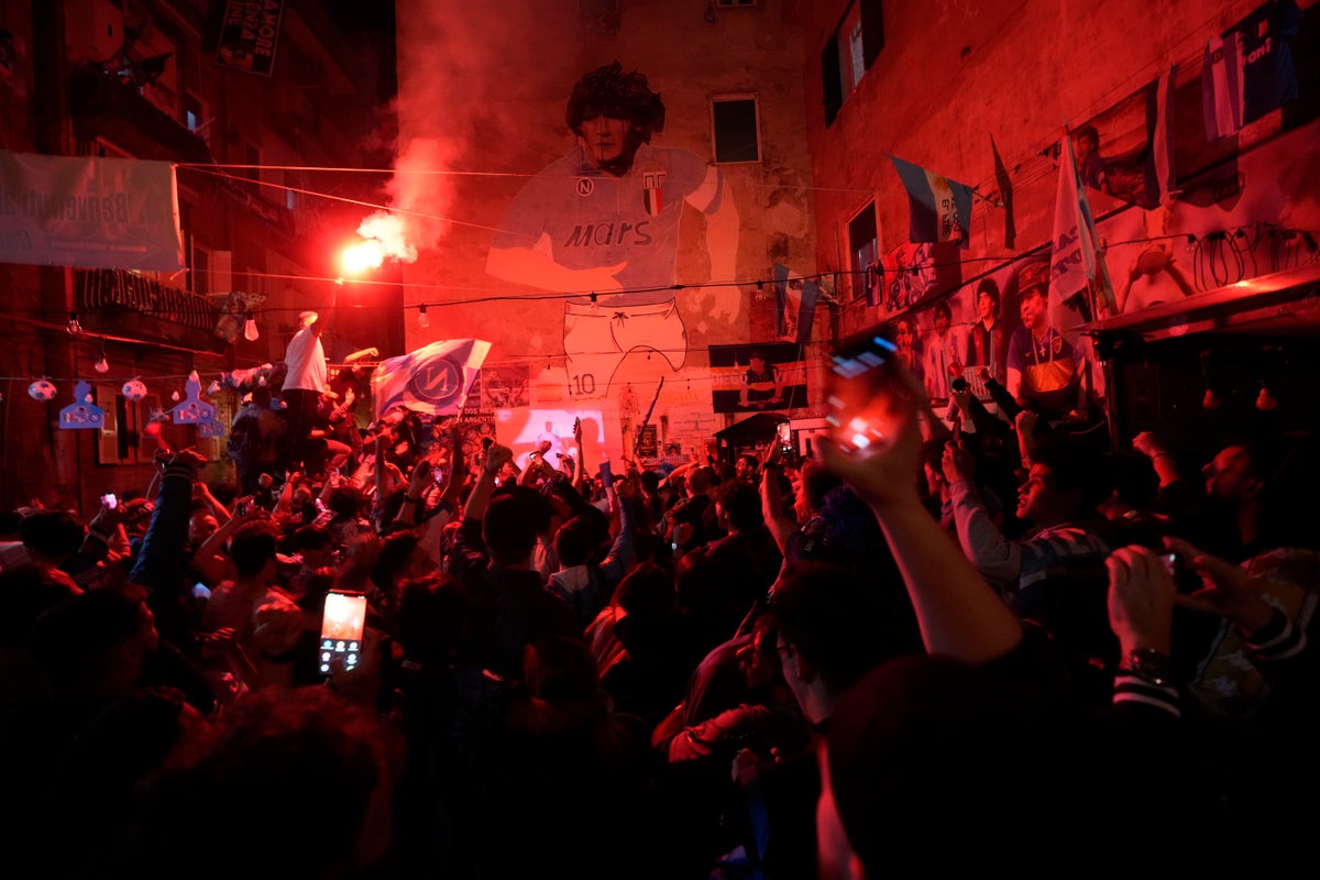 Napl Fans Napoli fans celebrated in orderly manner, police chief says | The ...