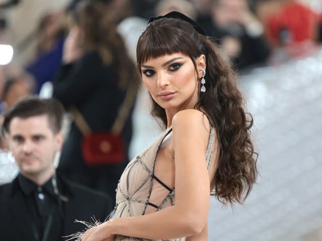 <p>Emily Ratajkowski attends The 2023 Met Gala Celebrating "Karl Lagerfeld: A Line Of Beauty" at The Metropolitan Museum of Art on May 01, 2023</p>