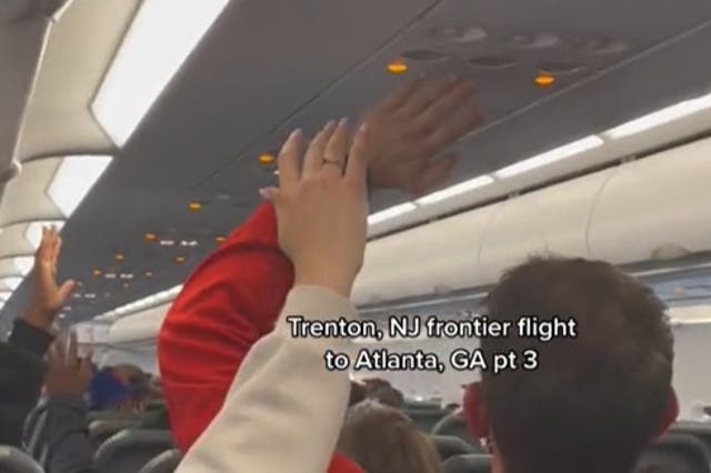 <p>Passengers appeared to hold a vote on a recent flight</p>