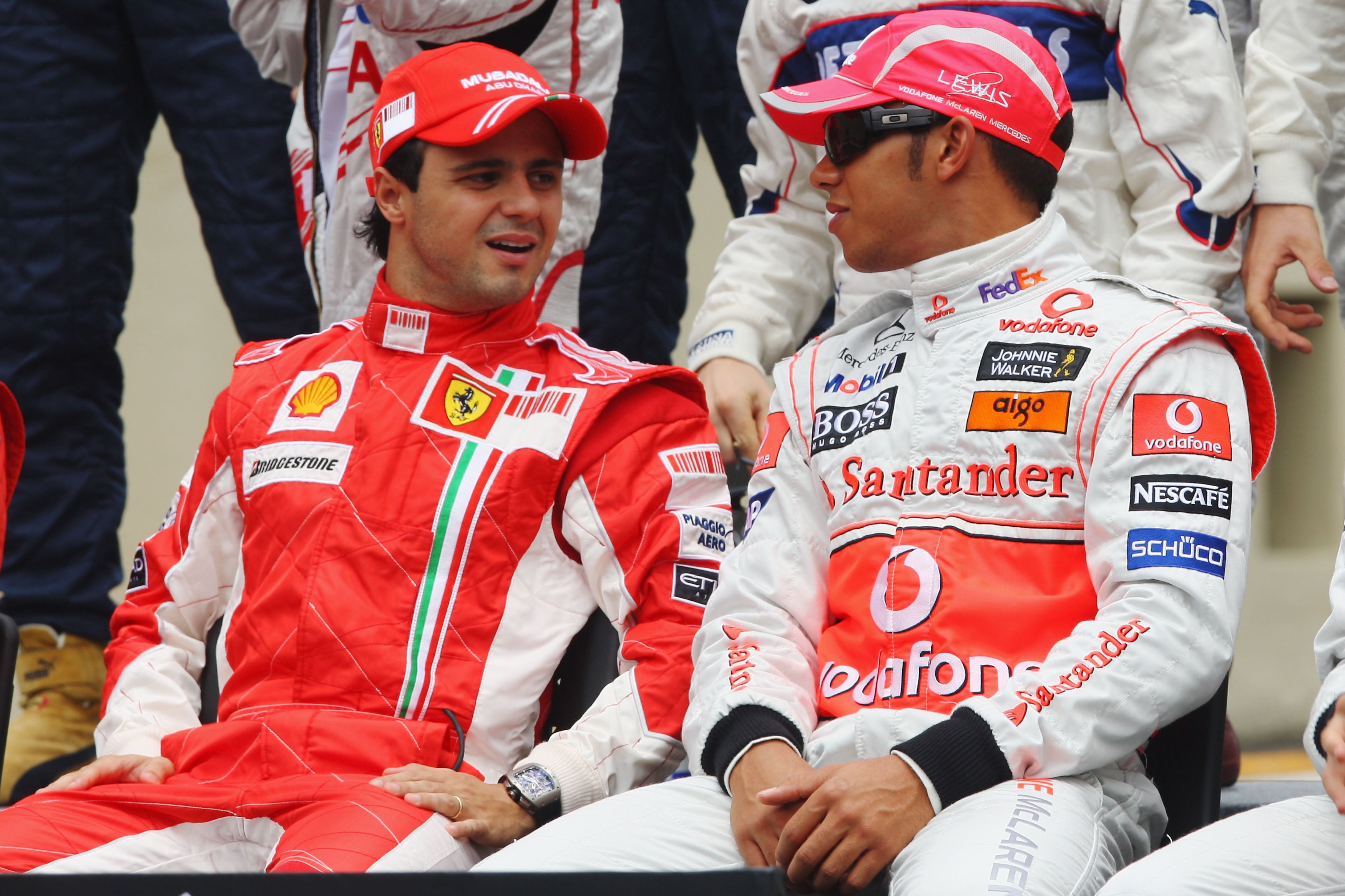 Lewis Hamilton beat Massa to the 2008 F1 championship by one point