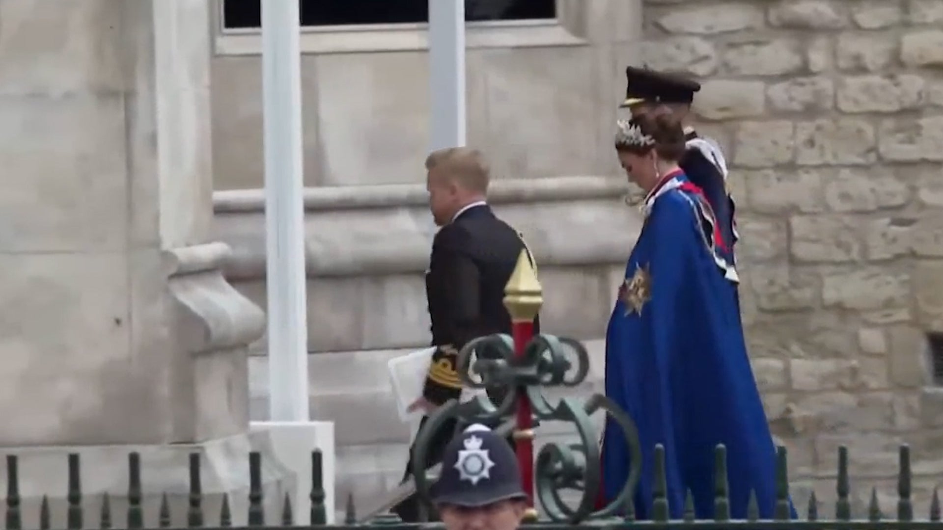 <p>Moment Prince and Princess of Wales arrive at Wesminster Abbey for coronation</p>
