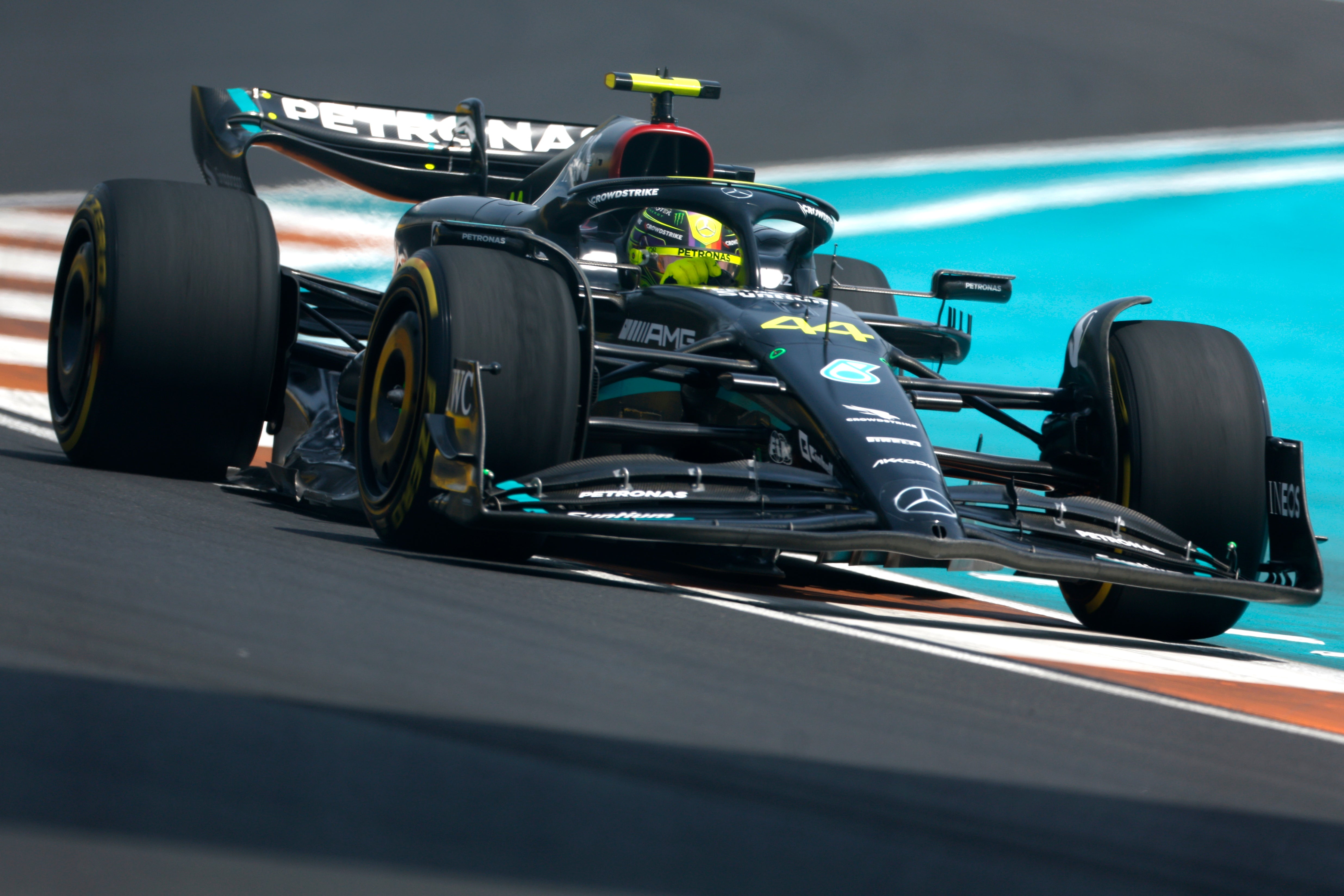 Lewis Hamilton endured anotehr frustrating qualifying session