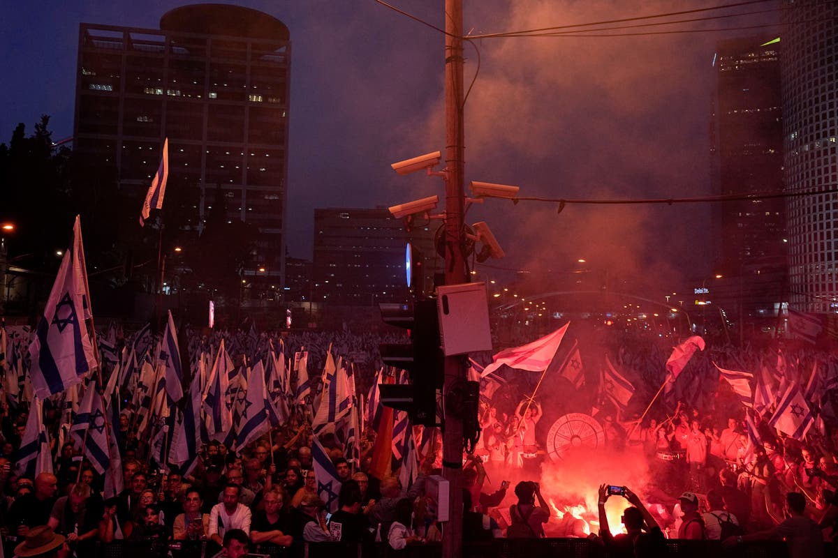 Thousands of Israelis protest government legal change plans | The ...