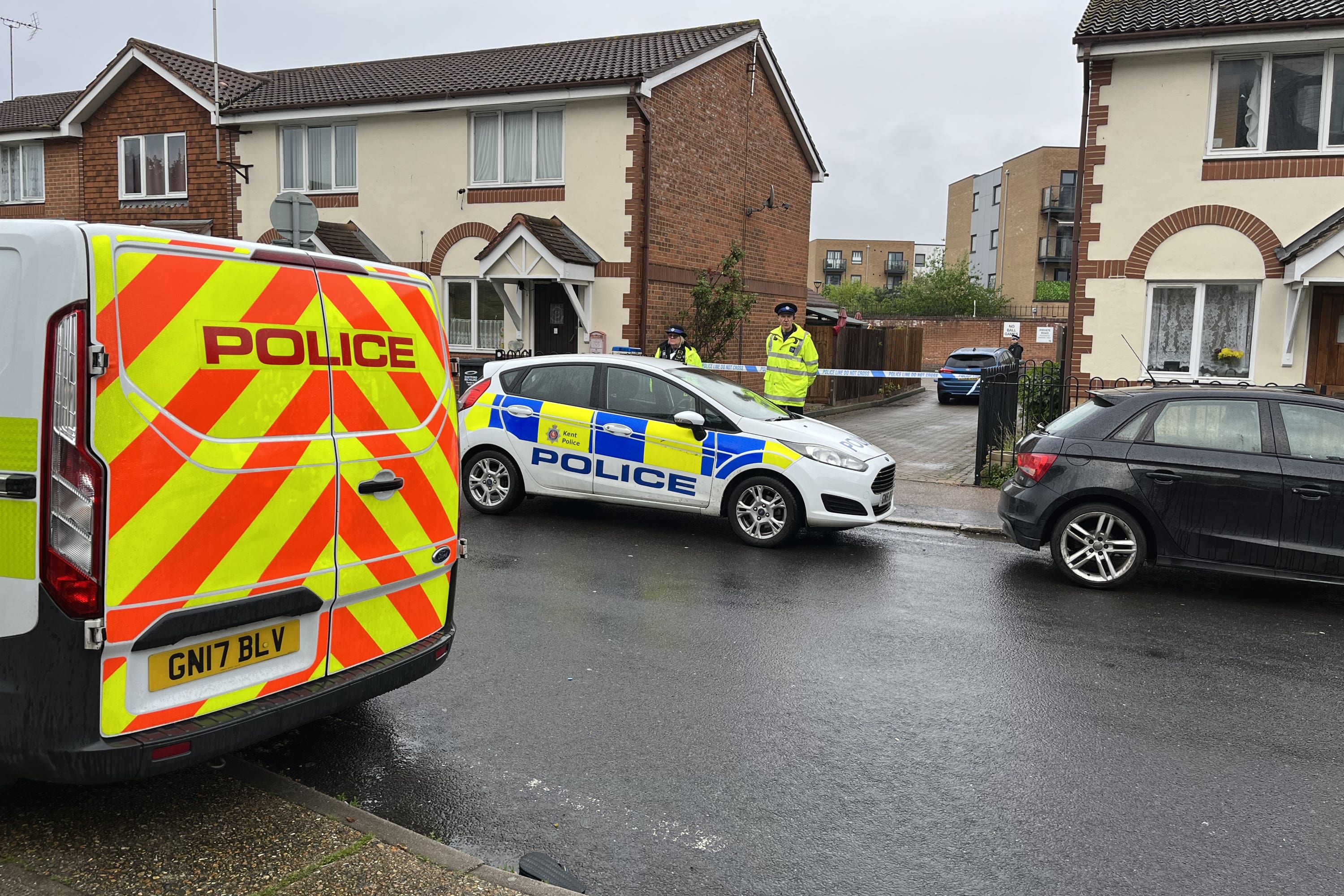 Man and woman shot during siege at Kent home The Independent