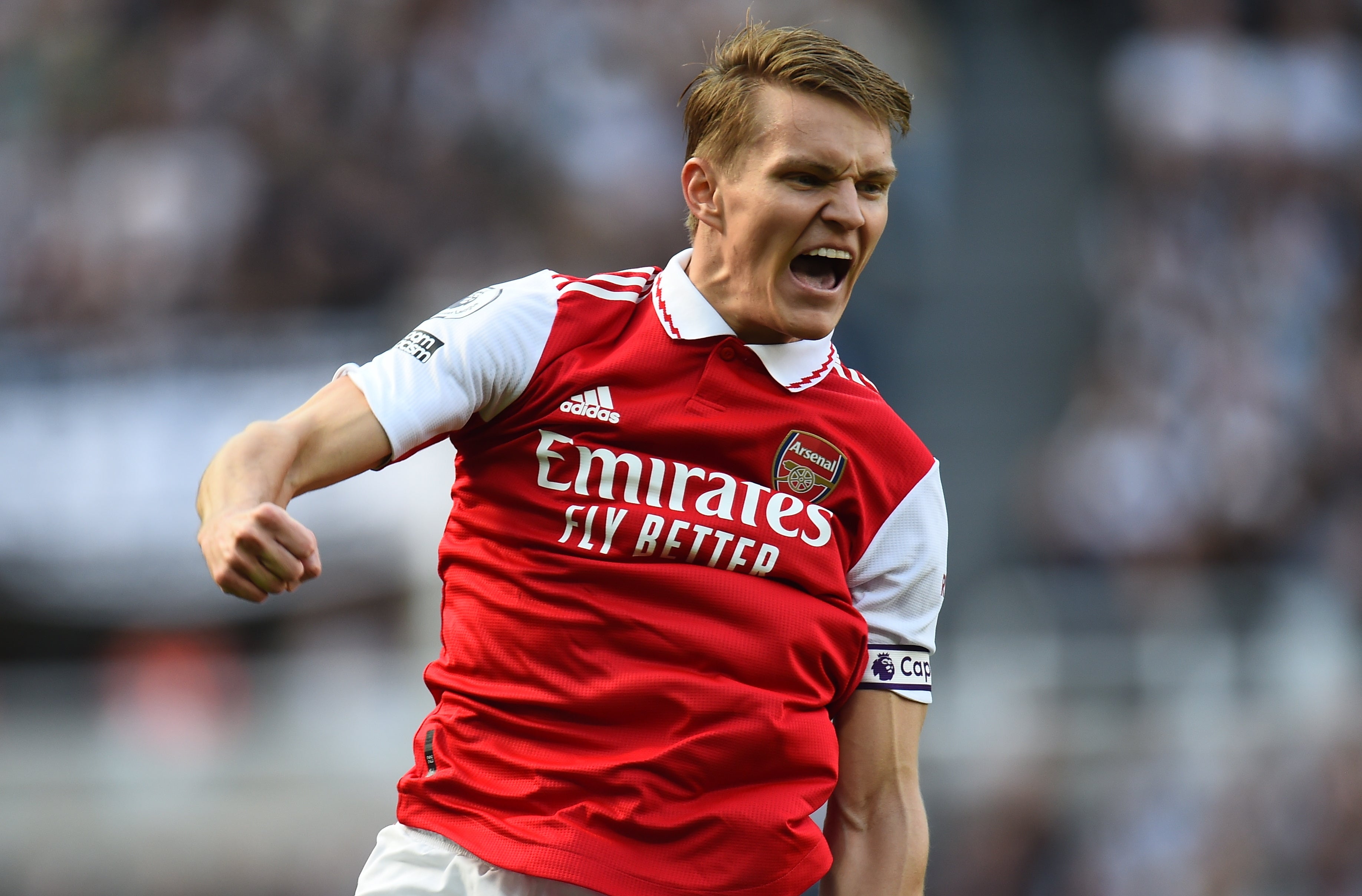 Martin Odegaard lives up to Arsenal captains' legend to inspire