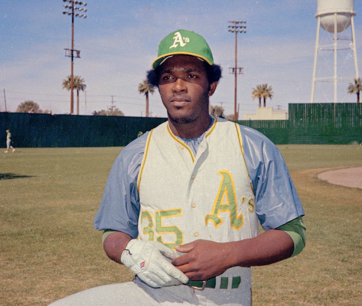 Vida Blue, yang memimpin Oakland meraih 3 gelar Seri Dunia, meninggal pada usia 73 tahun