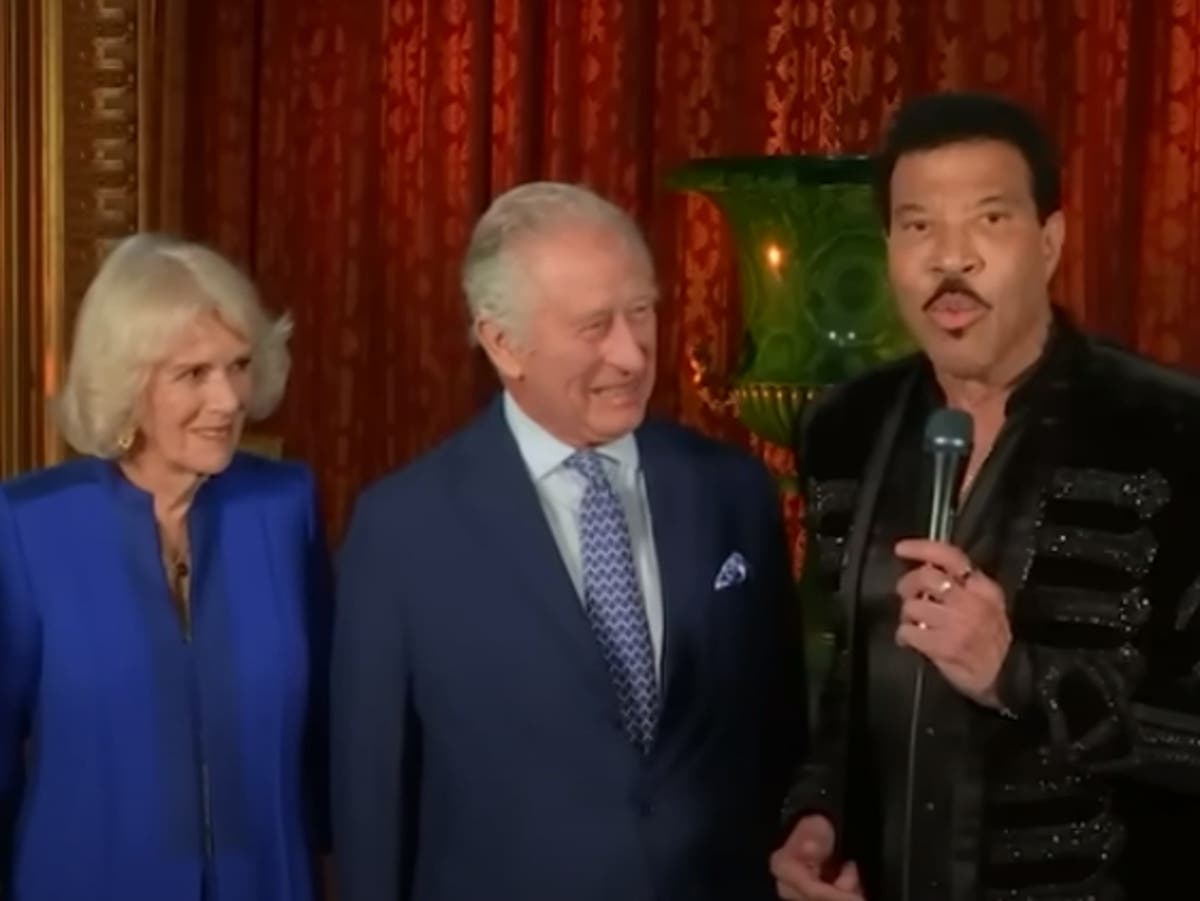 American Idol fans think is Katy Perry &lsquo;tongue-tied&rsquo; in surprise Charles and Camilla cameo