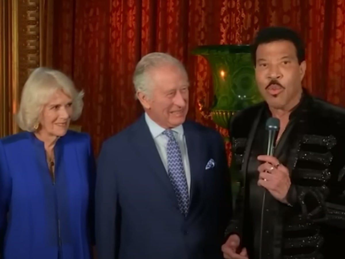 King Charles and Queen Camilla make surprise appearance on American Idol