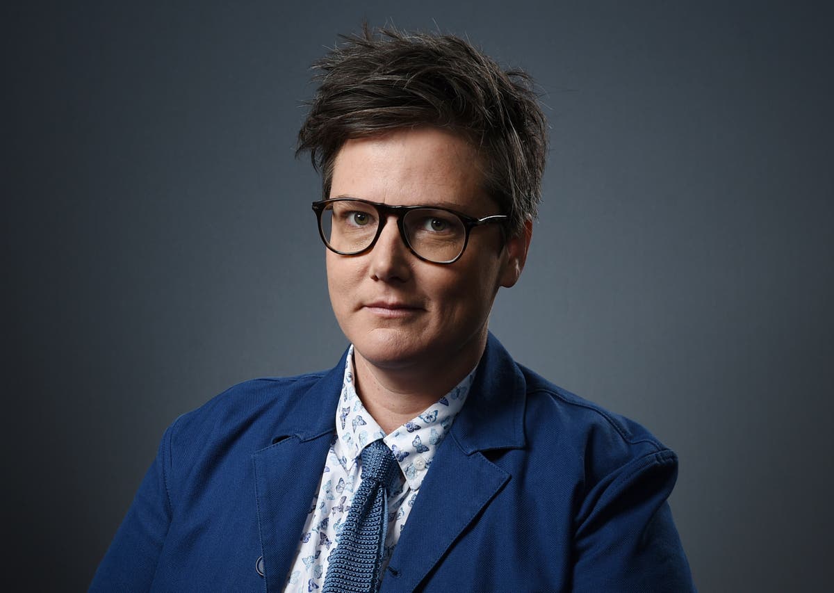 Comedian Hannah Gadsby returns with a stand-up 'love letter'