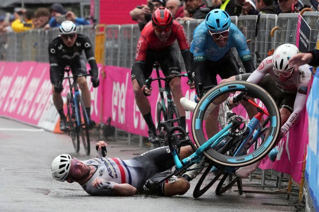 <p>Mark Cavendish hit the deck hard but finished fifth after crossing the line on his backside </p>