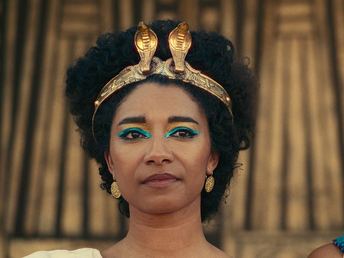 دراما Netflix الوثائقية Black Cleopatra تحث قناة مصرية غاضبة على خلق منافسة مع بطل الرواية ذو البشرة الفاتحة
