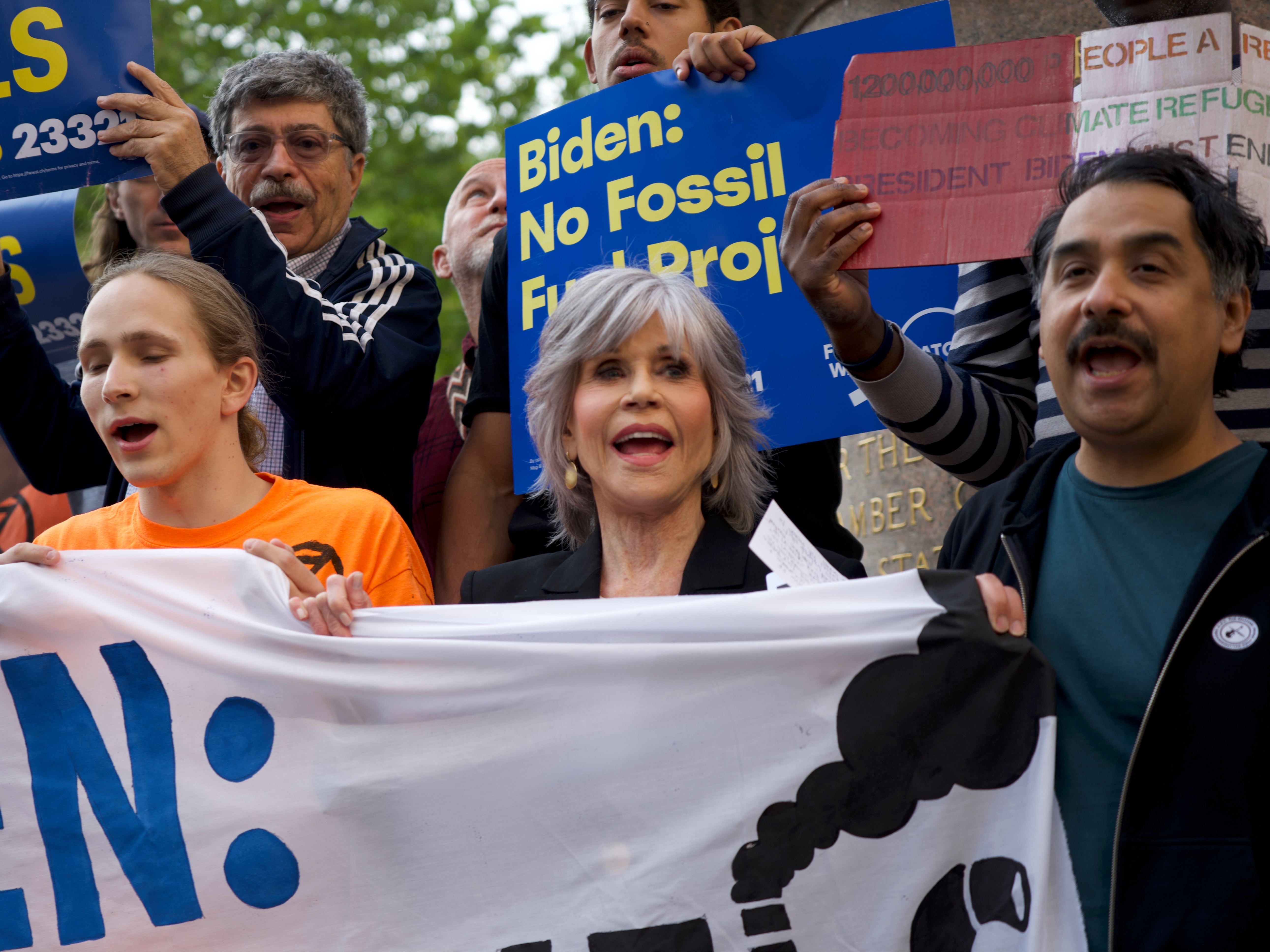 <p>Jane Fonda joins a climate protest in New York City close to where Biden attended a fundraiser for his 2024 election campaign </p>