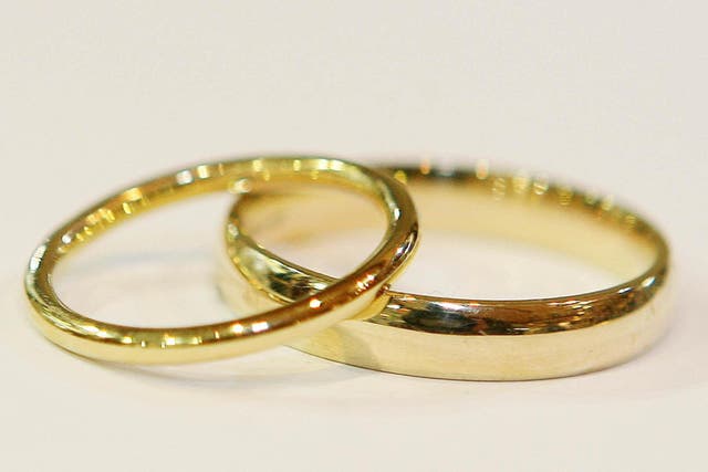 <p>Marriage rates in 2020 fell to their lowest on record </p>
