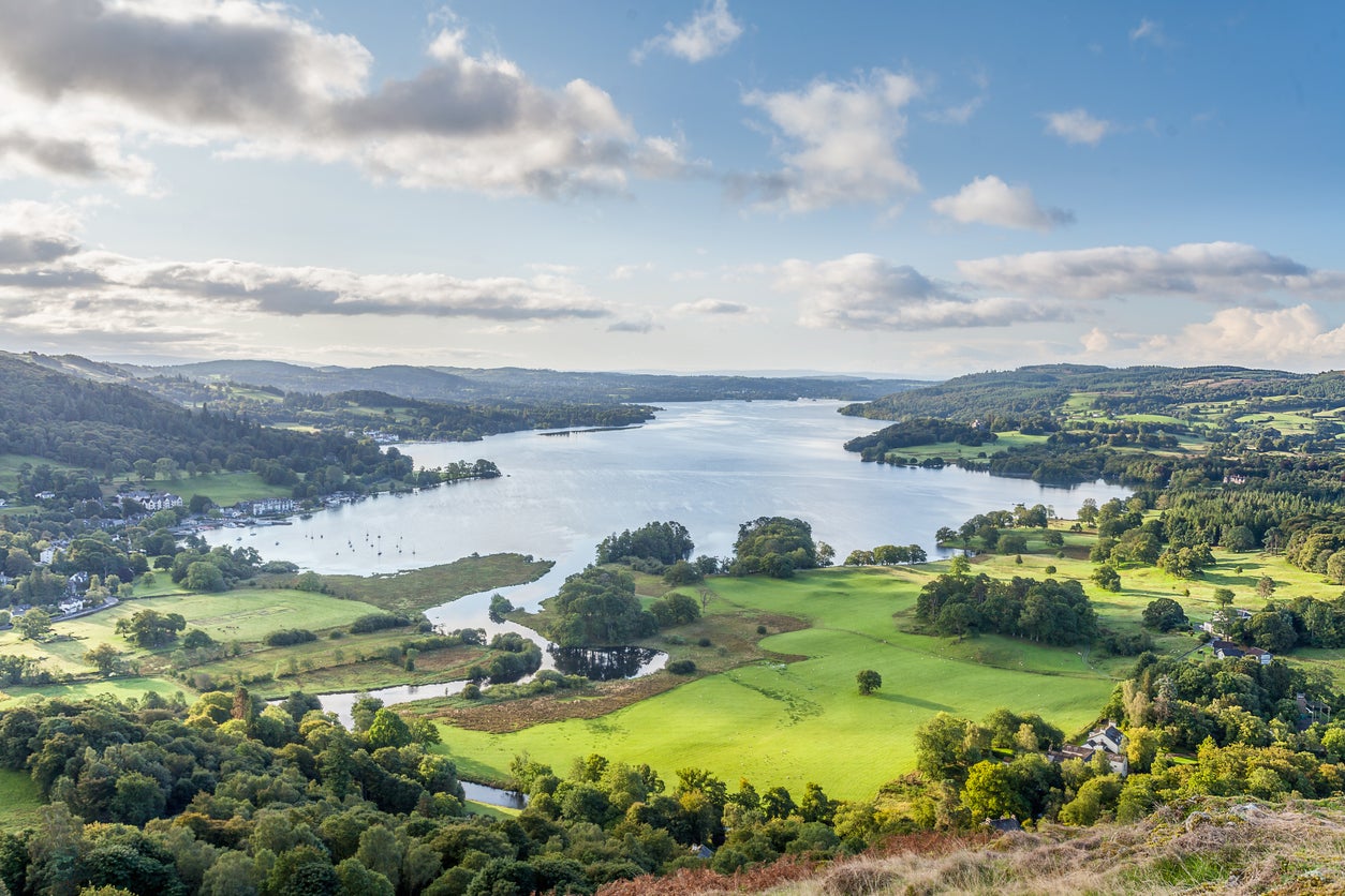 A view of Lake Windermere from Loughrigg Fell