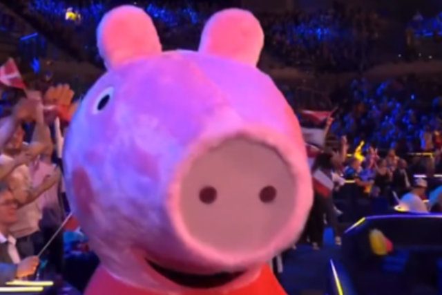 <p>Moment Peppa Pig makes impromptu conga line cameo at Eurovision</p>
