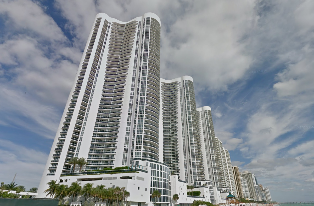 FBI, Florida'da iki Rus iş adamına ait Trump Tower apartmanına baskın düzenledi