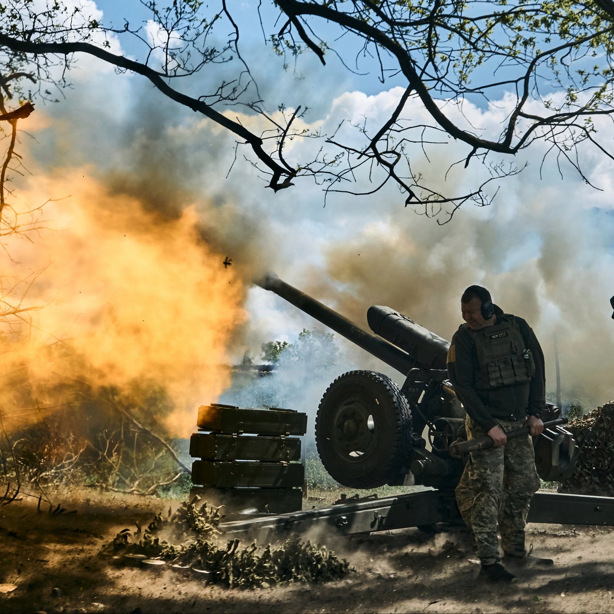 अवैध रूप से कब्जा किए गए इलाकों को फिर से हासिल करने के लिए पलटवार की तैयारी: जेलेंस्की- Preparing a counteroffensive to recapture illegally occupied territories: Zelensky