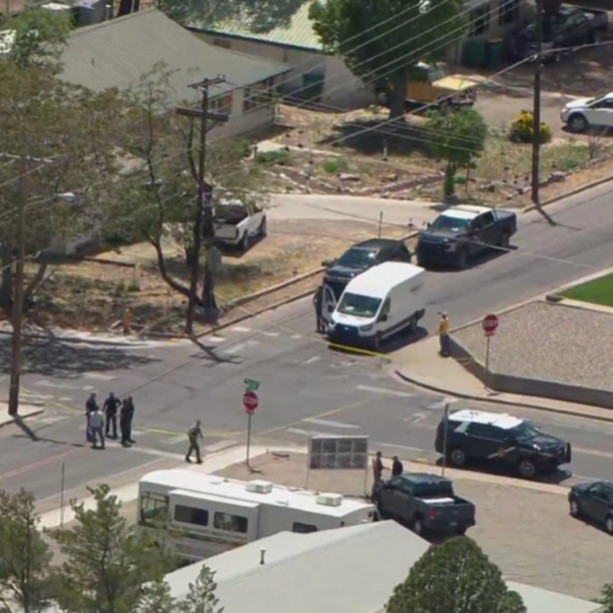 At least four dead, including gunman, after shooting in Farmington, New Mexico | The Independent