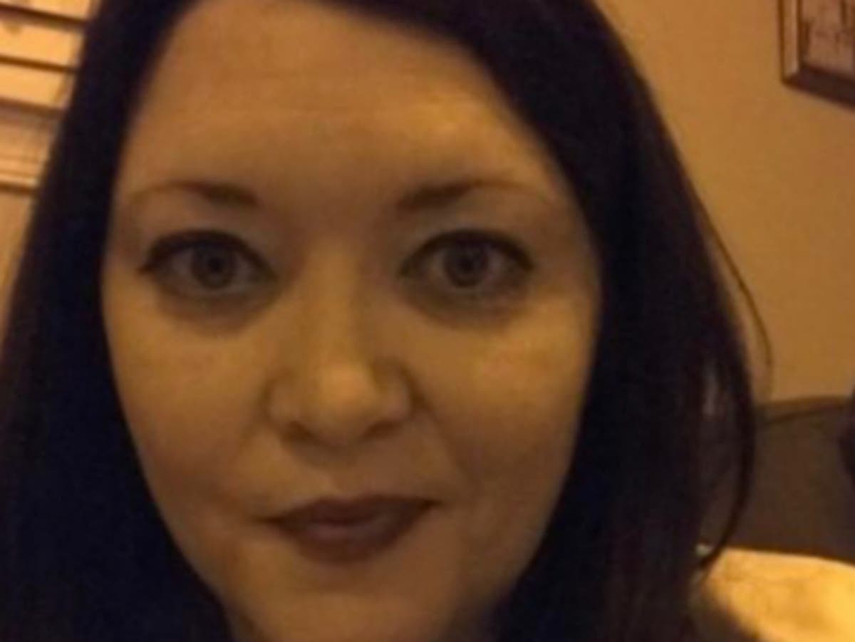 Mantan perwira angkatan laut ditangkap karena pembunuhan seorang wanita lima bulan setelah jenazahnya ditemukan