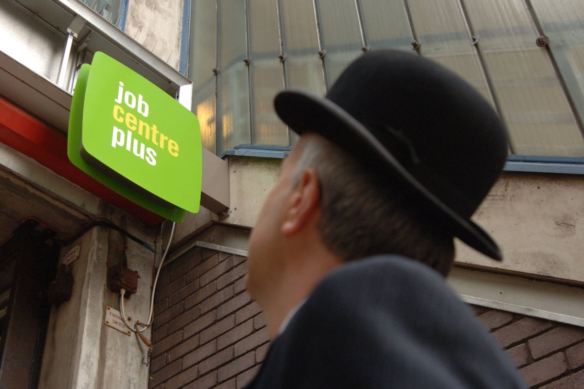 Record 2.5m off work with long-term sickness as unemployment rises again