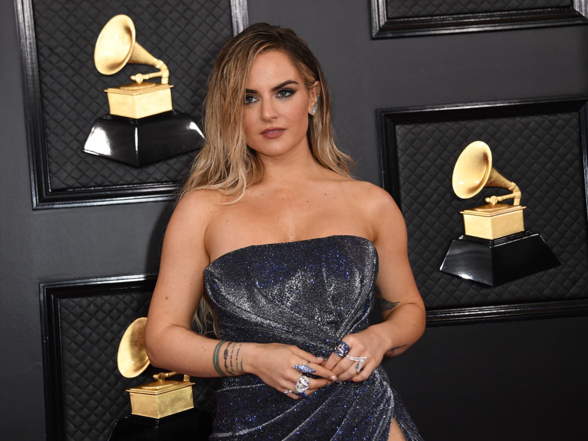 JoJo reveals her alarm as lip filler started to &lsquo;migrate&rsquo;